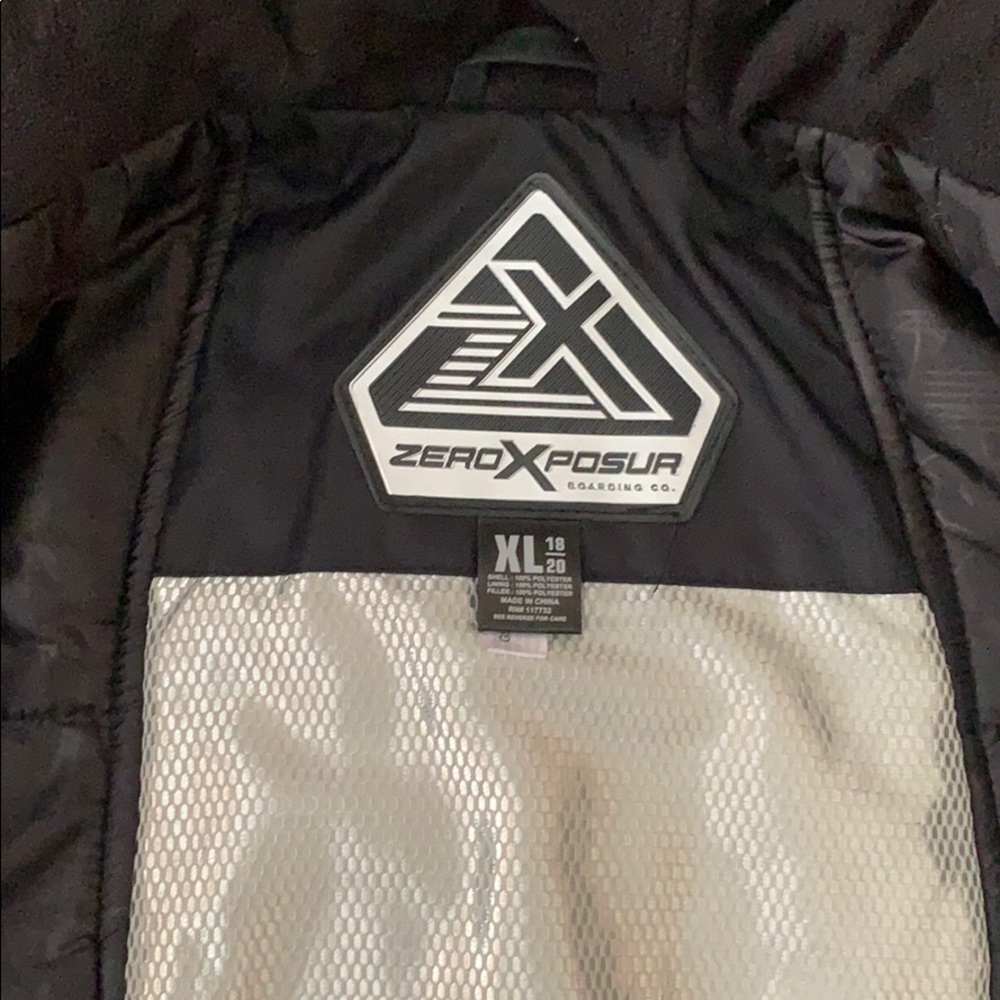 Snow/ski jacket - Picture 5 of 7
